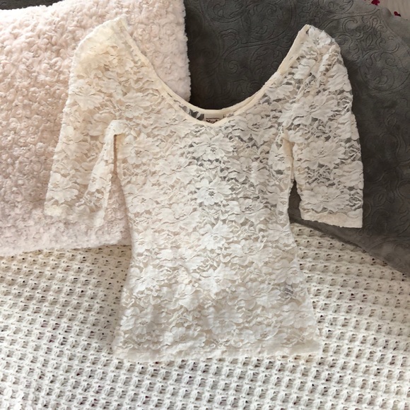 Mudd Tops - Small Beautiful Lace Sheer Top